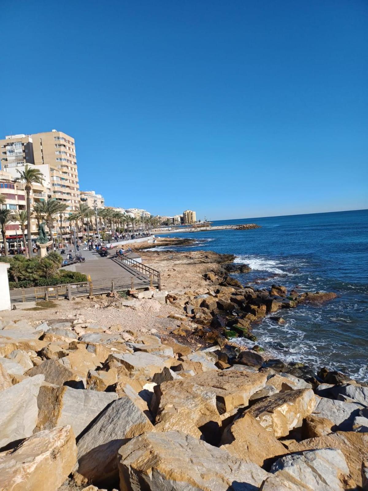 Playa De Los Naufragos Cozy Apartment With Pool Torrevieja Dış mekan fotoğraf
